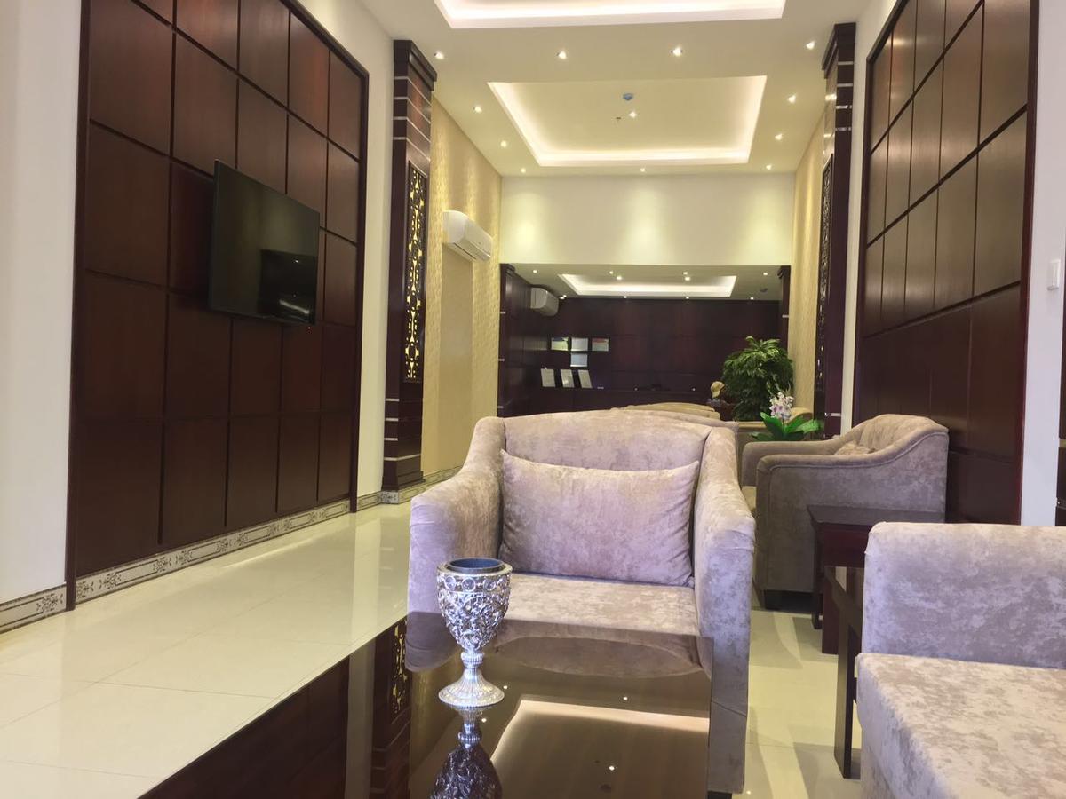 Raha Suites Dammam Esterno foto